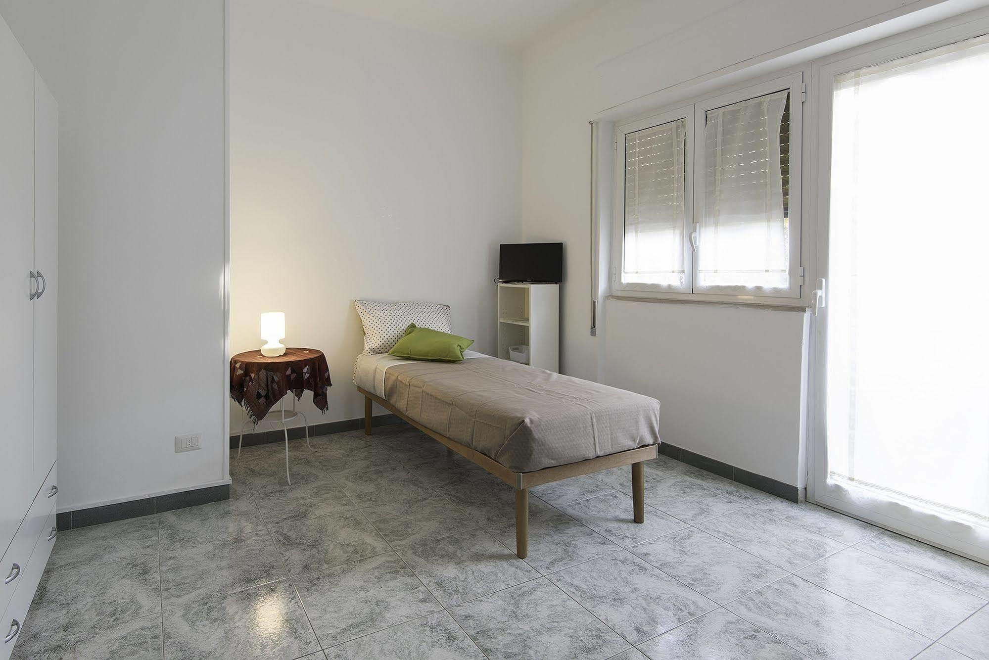 Archita Guest House Бари Екстериор снимка